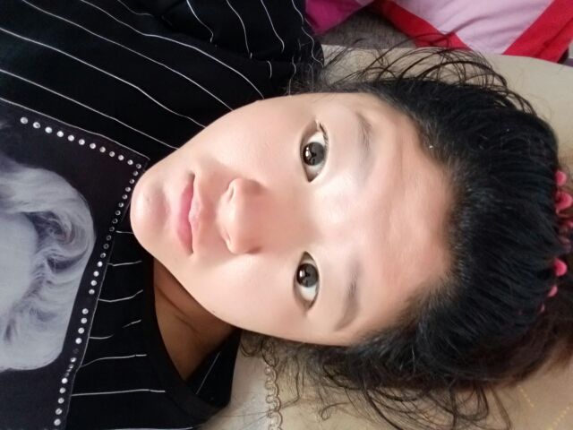 丑也是美的主播照片