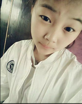 权萌萌i主播照片