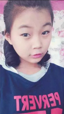 权萌萌i主播照片