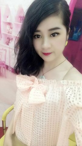 等你爱我😘佳佳主播照片