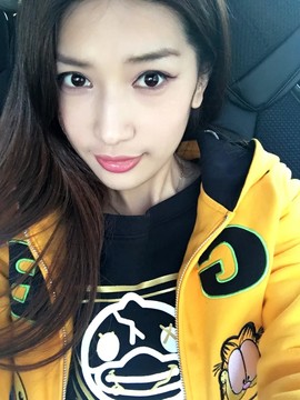 风中的风铃主播照片
