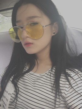 然妮恭祝依然荣升公爵主播照片