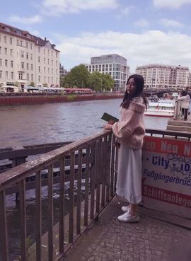 梦迪宝宝专业毒舌主播照片