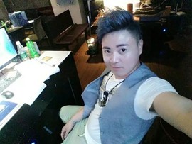 主播_小伙主播照片