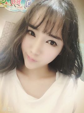 小小凡🎤（8点播）主播照片