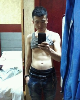 MC青争主播照片