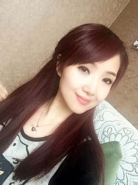 大聆听温主播照片