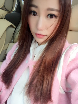 大聆听温主播照片