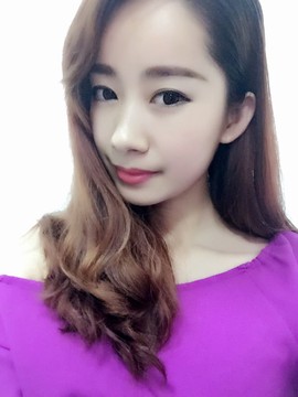 大聆听温主播照片