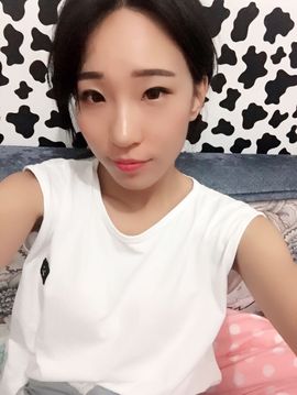 夏月宝宝主播照片