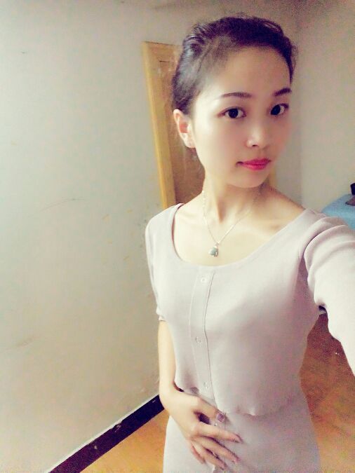 依??戀的主播照片