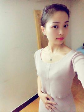 依😘恋主播照片
