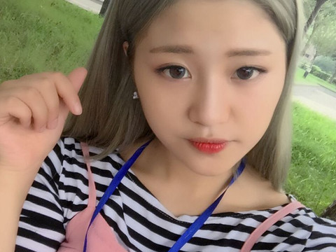 佳佳乐🎀就是我海报