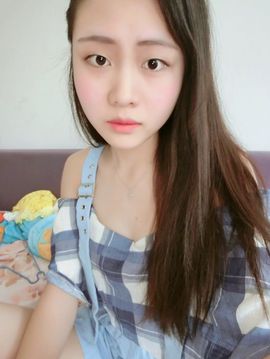 奕露西$唱歌主播照片
