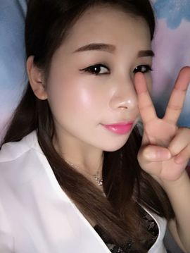 ╭∩╮物事人菲主播照片