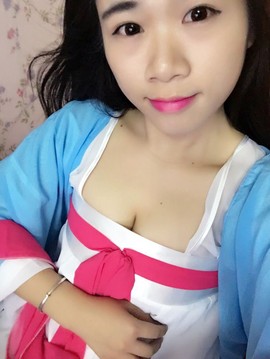 亲切家族主播照片