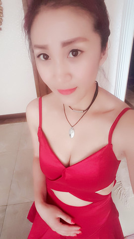 亲切家族主播照片