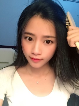 大聆听温主播照片