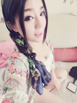 亲切家族主播照片