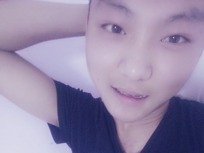 栀子瑶的主播海报