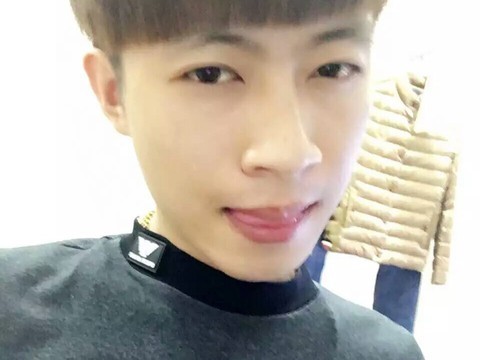 A.小焕😱😱海报