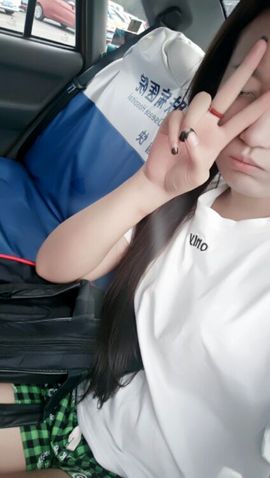 Luckyღ゛樱美主播照片