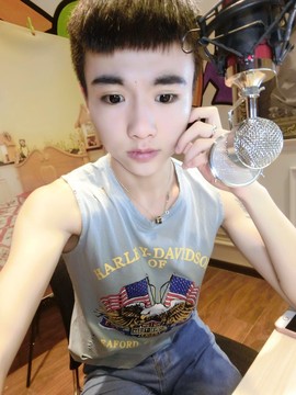 waiting狮子座主播照片