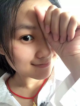 💋收垃圾的小狐狸主播照片