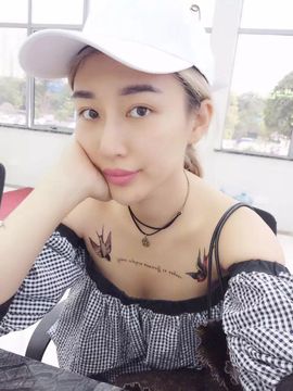 瑞木林莎主播照片