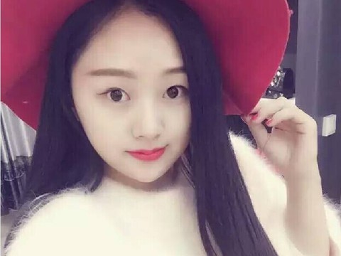 Amy火龙果儿海报