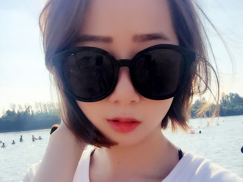 小笼包不吃素丶海报