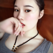 拉粑粑的小魔仙