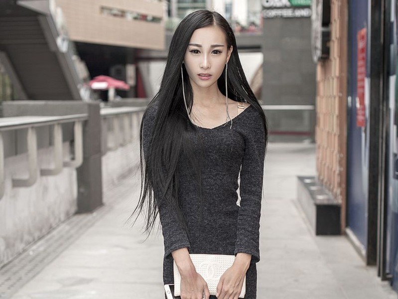 唐糖。b的主播海报