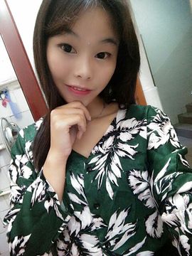 924647724主播照片