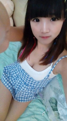 亲切家族主播照片