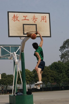 居哥狙击主播照片
