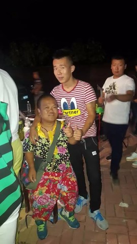 特技火娃大飞主播照片