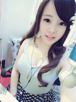 曼宝带病休息中主播照片