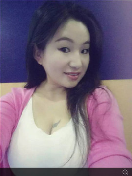 智载游主播照片