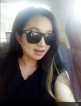 智载游主播照片