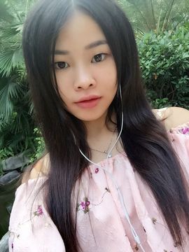 村花😯主播照片