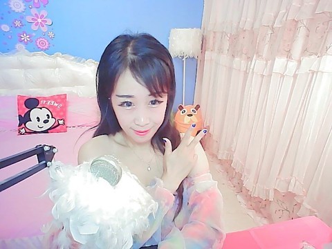 ╰✿小萝卜✿✿✿✿✿海报