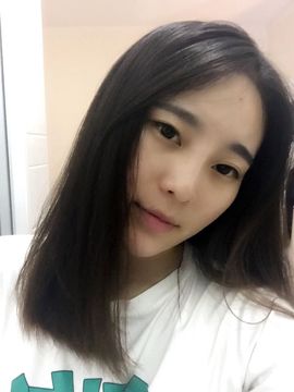 「王不吝停播一个月主播照片