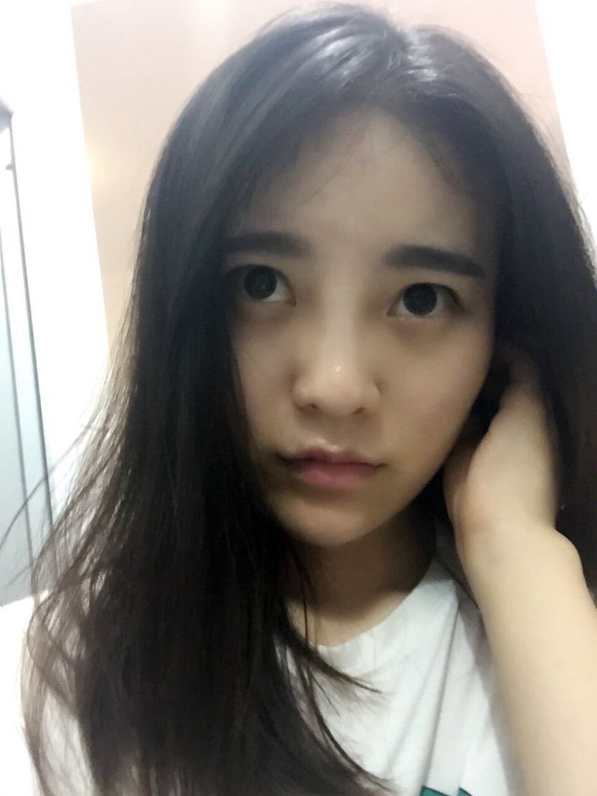 「王不吝停播一个月的主播照片