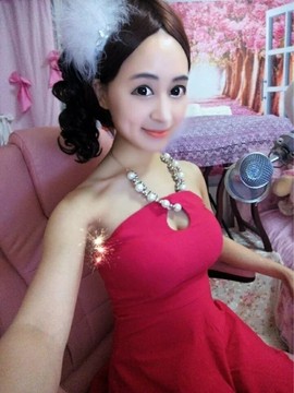 天上掉下个猪妹妹主播照片