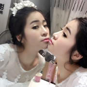 *小老婆海报