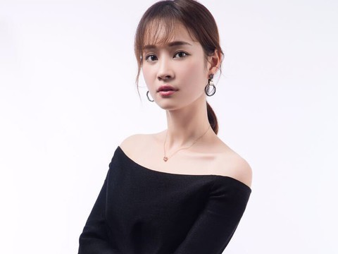 汐子u海报