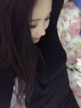 魅丽晴儿主播照片