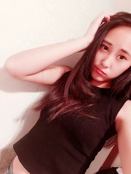 豆豆芯主播照片