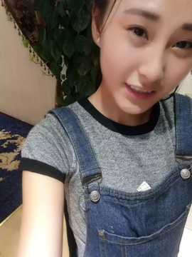 豆豆芯主播照片